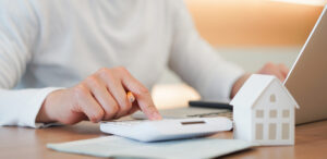 Read more about the article 日本央行總裁：如果通膨加速邁向2%目標 可能減少貨幣刺激