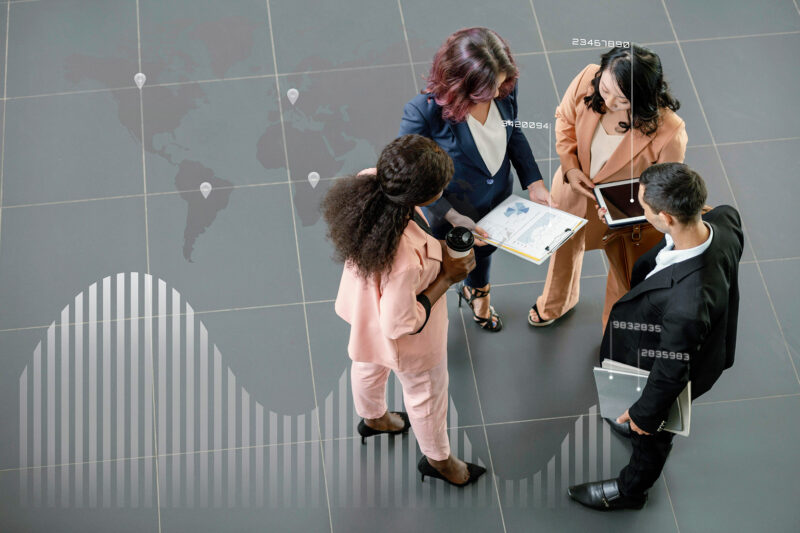 美中貿易緩解推動科技股再創新高！AI、半導體龍頭漲勢兇猛，Fed決策成市場新焦點